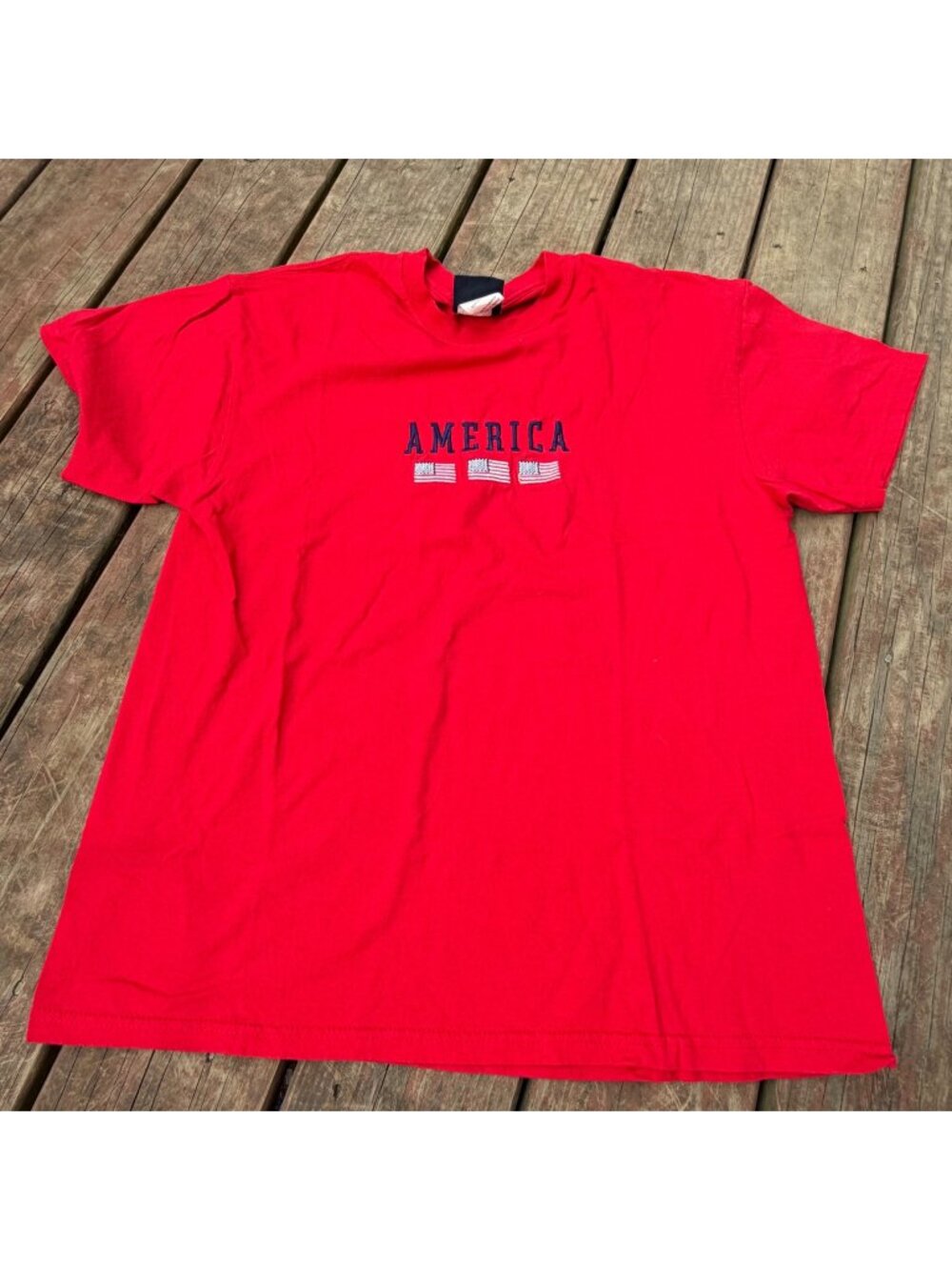 Old Varsity Brand Red "America" Graphic T-Shirt Size L 100% Cotton Made In Mexic